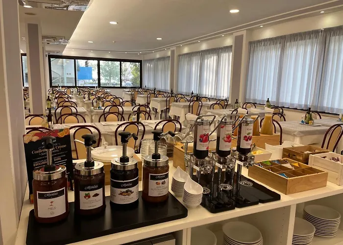 Delle Nazioni فندق تْشيزيناتيكو